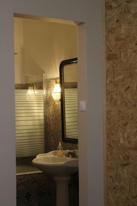 Spacieux Appartement 4 Couchages, Terrasse Privee ناربون المظهر الخارجي الصورة